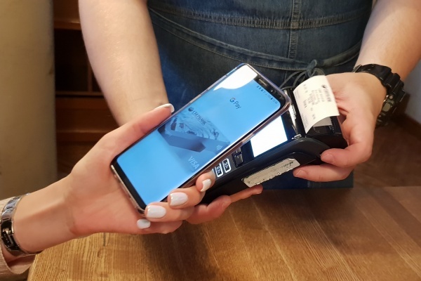 Банковские карты ряда банков не будут работать с сервисами ApplePay и Google Pay - Фото 1