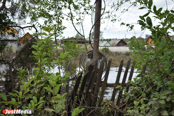 Более 11 тысяч специалистов готовы бороться с паводками в Свердловской области - Фото 1