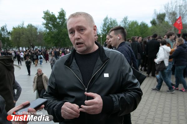 Депутат Госдумы Андрей Альшевских назвал предателями и пропагандистами СМИ, взявшие интервью у Зеленского - Фото 1