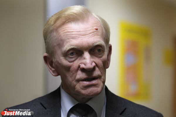 Александр Харитонов: в Свердловской области в хорошем темпе идет снижение заболеваемости COVID-19 - Фото 1