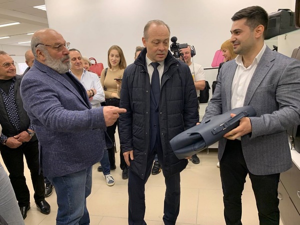 В Арамили запустили производство кожаных изделий, которые заменят на российском рынке Chanel - Фото 1