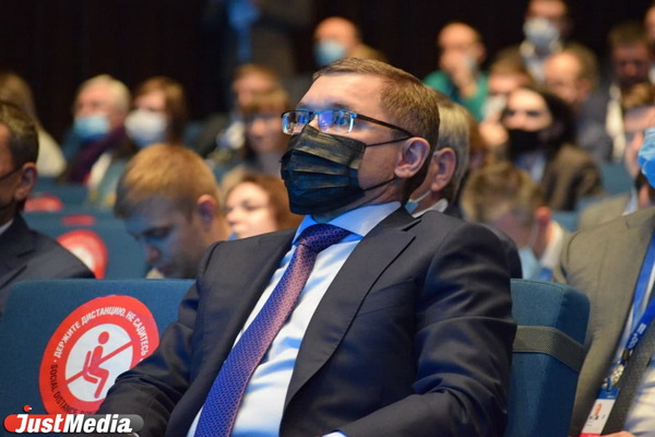 Владимир Якушев отметил высокий потенциал УрФО в развитии медицинского импортозамещения - Фото 1