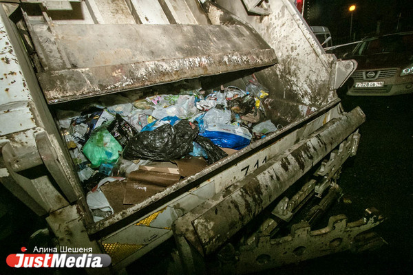 В Москве в мусоропроводе жилого дома обнаружили новорожденную девочку - Фото 1