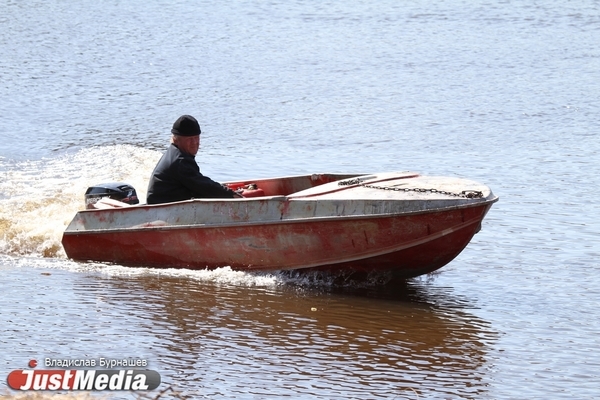 Под Первоуральском пропали туристы, сплавлявшиеся по реке Чусовой - Фото 1