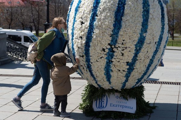 Екатеринбург украсят розами на время Пасхи - Фото 1