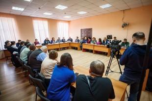 В Екатеринбурге прошел круглый стол с участием национальных организаций и СМИ - Фото 1