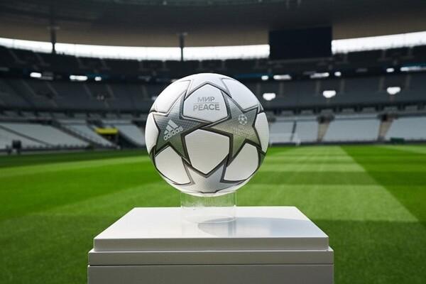 На новом футбольном мяче финала Лиги чемпионов появилось слово «мир» - Фото 1