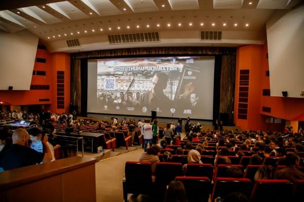 BY представляет: премьера фильма «Защитники искусства» состоялась в Екатеринбурге - Фото 1