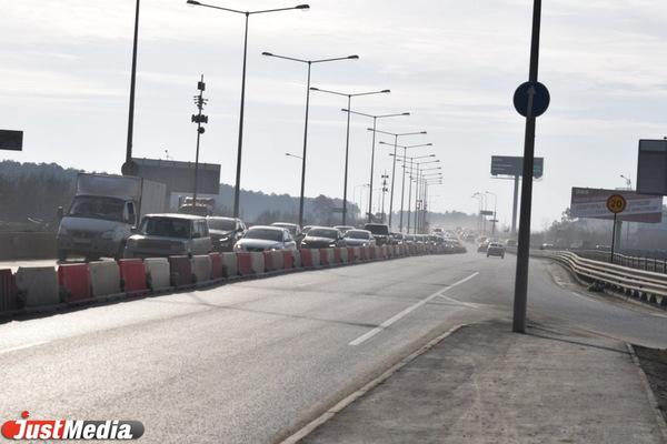 Автомобили смогут проезжать по мосту из России в Китай за 8700 рублей - Фото 1