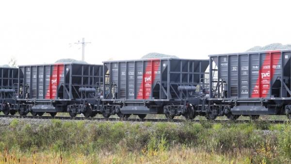 Погрузка на железной дороге в Свердловской области выросла на 6,4% и составила 5,9 млн тонн в июне - Фото 1