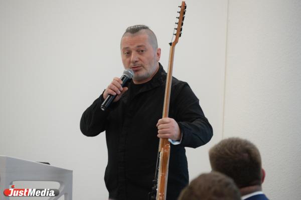 Уральский предприниматель решил отобрать хлеб у Вадима Самойлова и запустить производство классических гитар - Фото 1