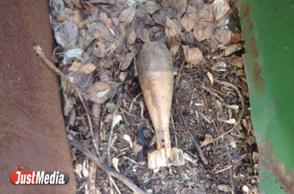 В Верхней Пышме обнаружили военный снаряд в мусорном контейнере - Фото 1