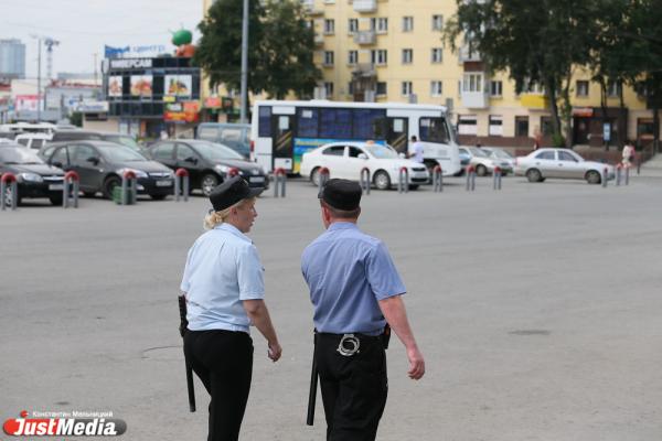 Инспекторы ГИБДД задержали в Екатеринбурге пьяного подростка за рулем автомобиля - Фото 1