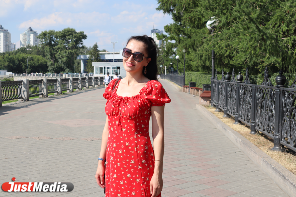 Саида Иванова, гостья из Сургута: «Такая погода вдохновляет!» В Екатеринбурге +23 градуса - Фото 1