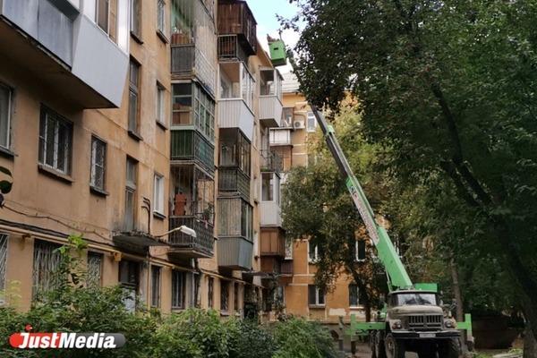 В Богдановиче при пожаре в жилом доме спасли 13 человек - Фото 1