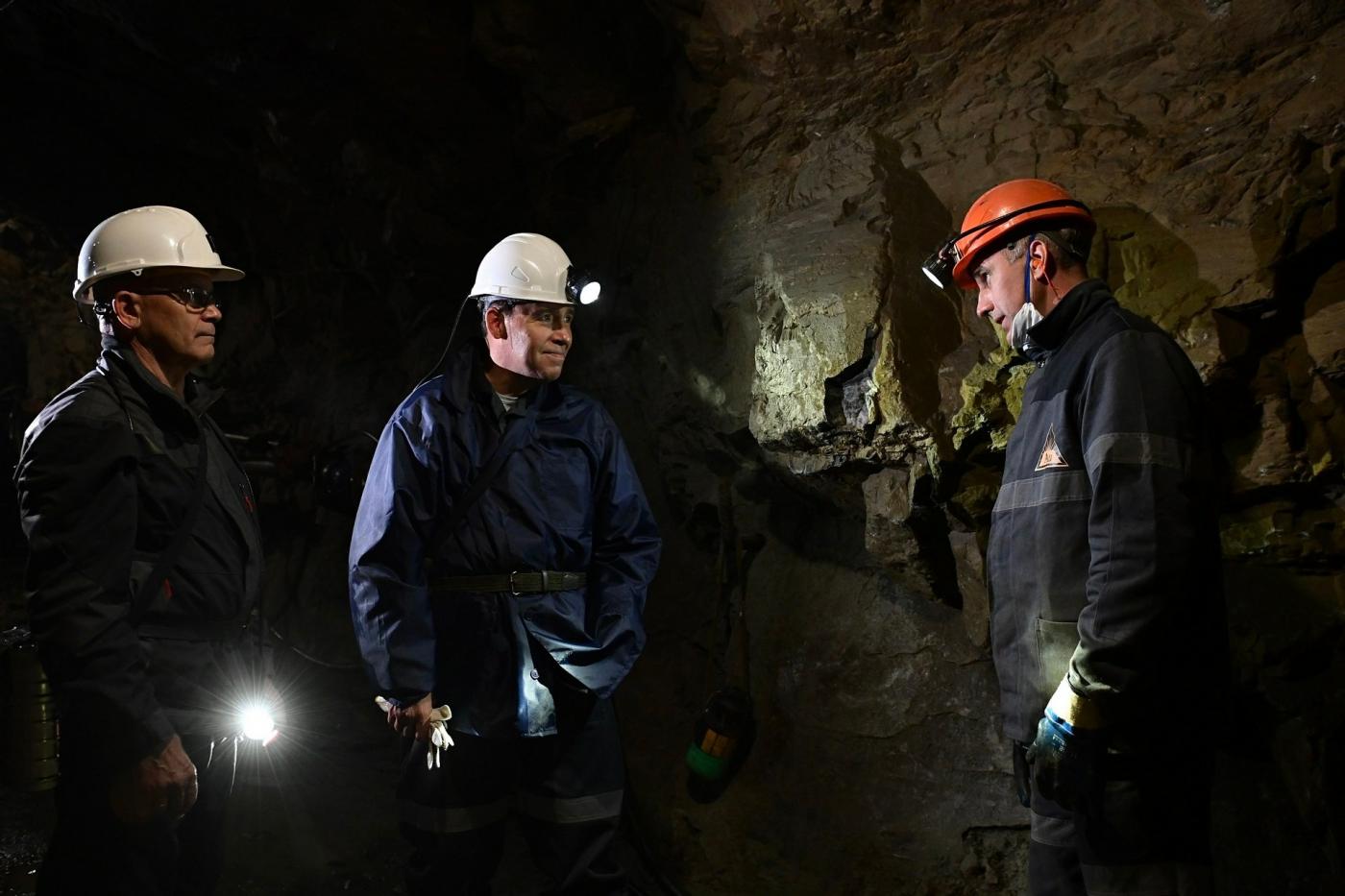 Евгений Куйвашев спустился в шахту Березовского рудника - Фото 1