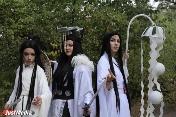 Персонажи «Благословение небожителей»: «Погода на удивление прекрасная». В Екатеринбурге +27 градусов