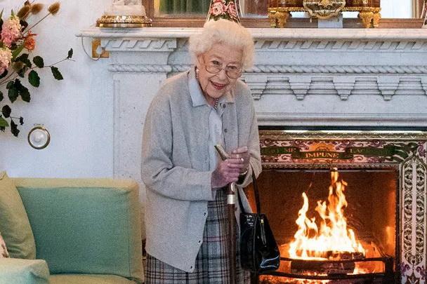 Состояние Елизаветы II ухудшилось, она под наблюдением врачей - Фото 1