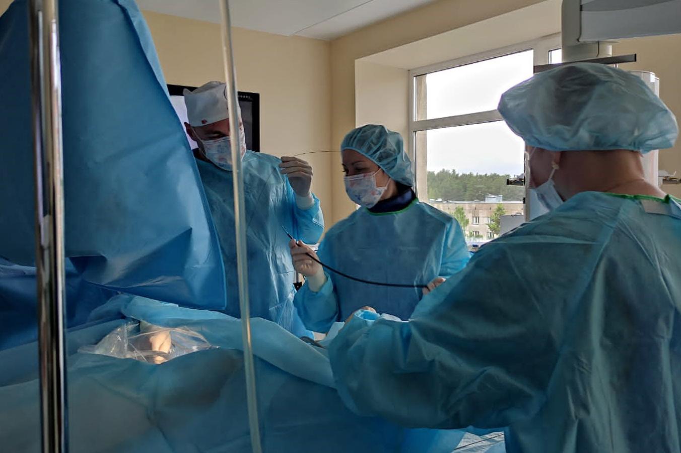 Свердловские урологи, проведя уникальную операцию, смогли устранить один из редких пороков развития у годовалого малыша  - Фото 1