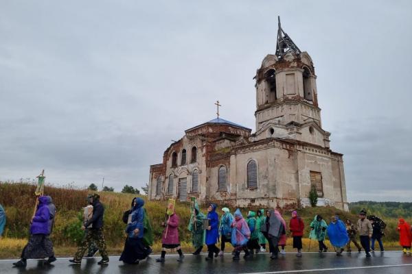Участникам Симеоновского крестного хода предстоит пройти за день 40 км по болотам и дремучему лесу - Фото 1