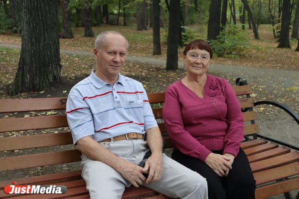Светлана и Михаил: «Одевайтесь по погоде и наслаждайтесь каждым моментом» В Екатеринбурге +2 градуса