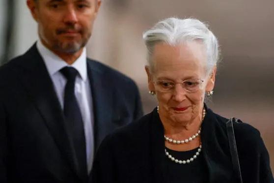 Королева Дании Маргрете II заразилась коронавирусом на похоронах Елизаветы II - Фото 1