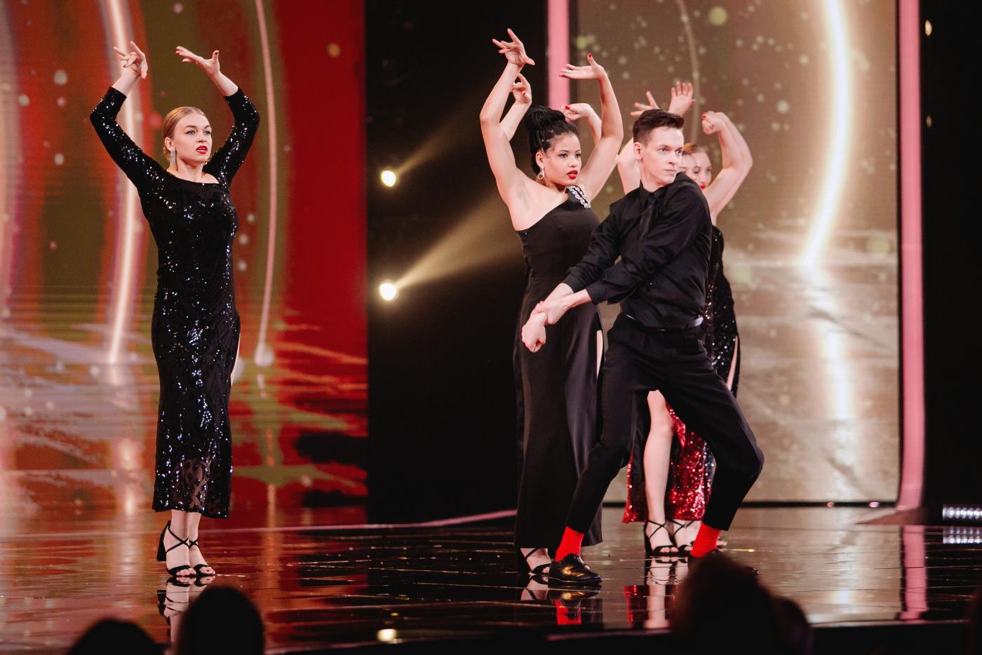 Екатеринбургская команда выступила на шоу «НОВЫЕ ТАНЦЫ-2» - Фото 1