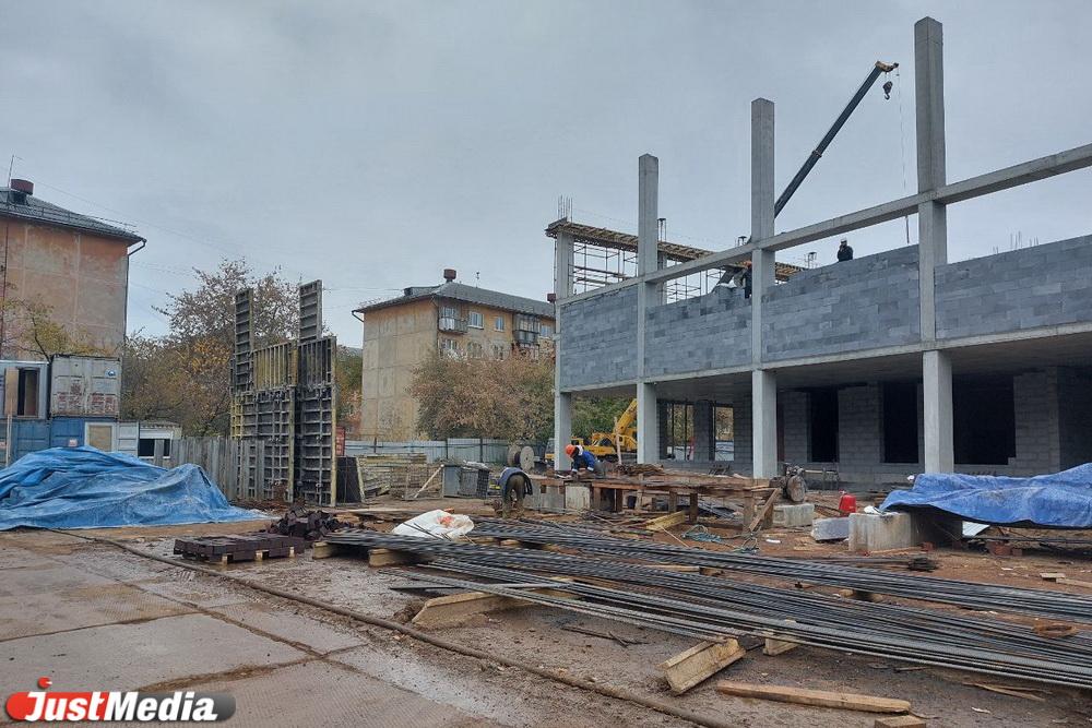 Реконструкцию гимназии на улице Мичурина могут закончить раньше при условии федерального финансирования - Фото 1