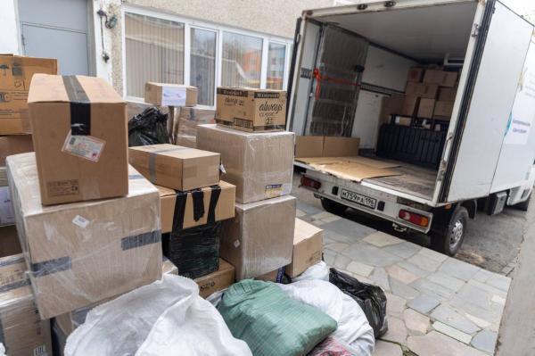 Депутат Екатеринбургской гордумы Алексей Вихарев помог передать одежду для участников СВО на Донбасс - Фото 1