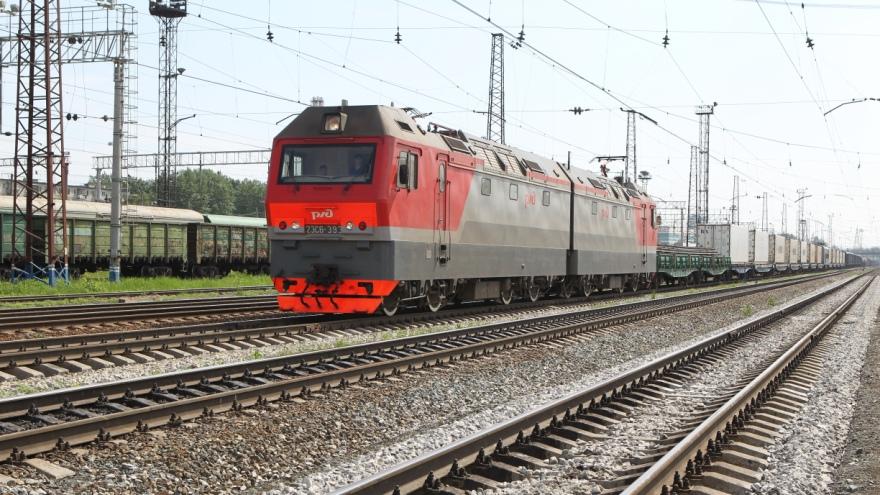 СвЖД увеличила объем грузоперевозок по согласованному с клиентом расписанию на 4,5% с начала года - Фото 1