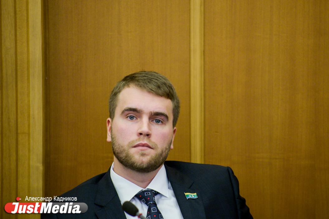 Екатеринбургская гордума досрочно лишила мандата Григория Вихарева - Фото 1