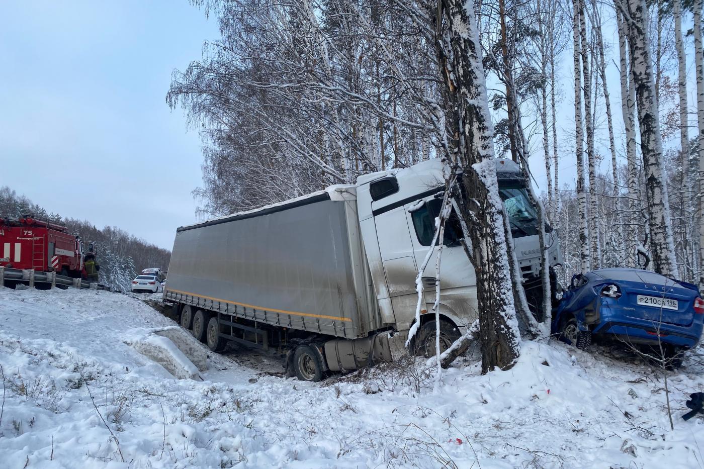 На Тюменском тракте начинающий водитель спровоцировала смертельное ДТП - Фото 1
