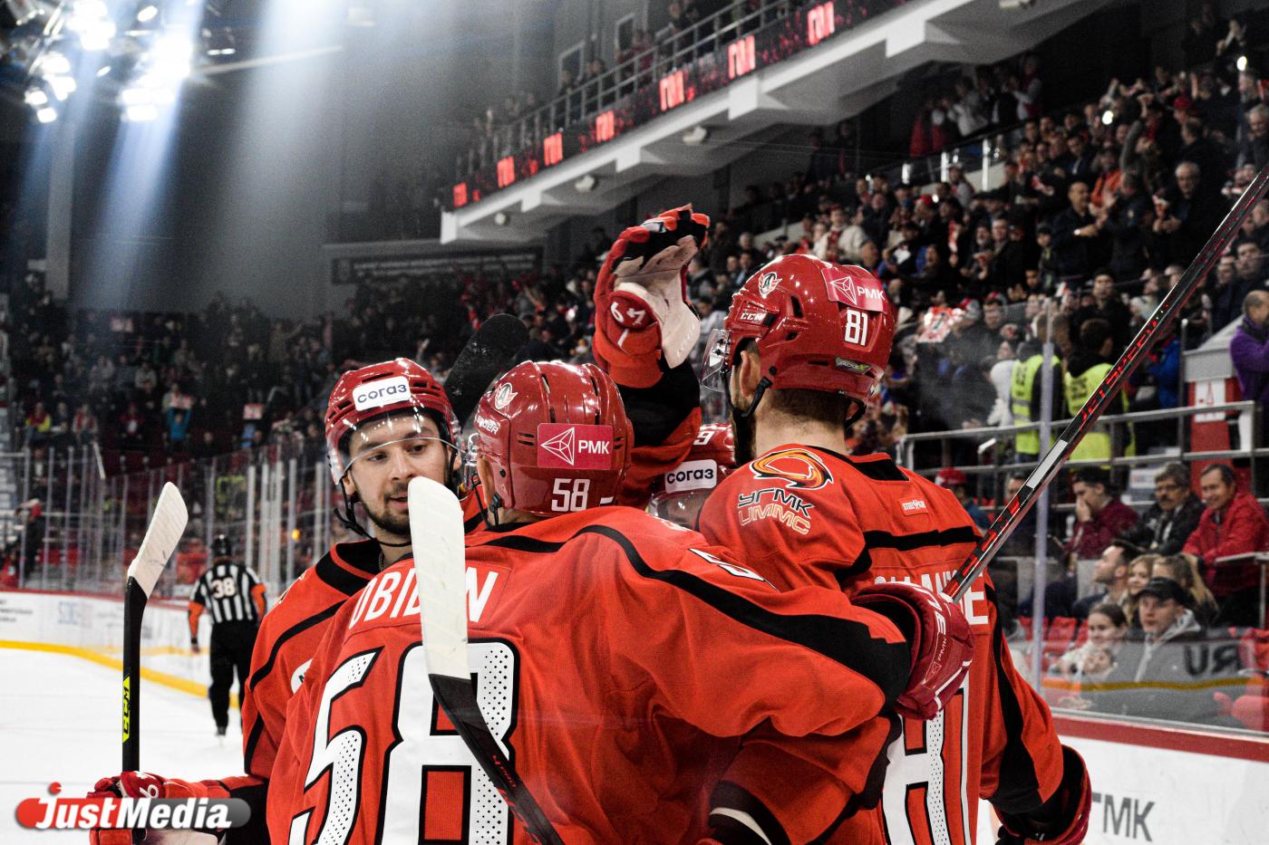 «Автомобилист» набросал в ворота «Сочи» 8 шайб - Фото 1