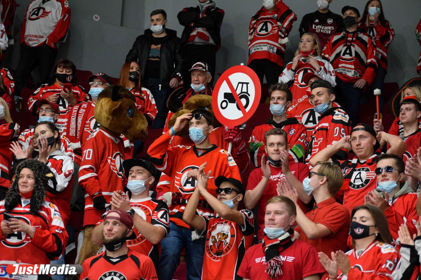 «Автомобилист» за 0,01 секунды до сирены ушел от поражения в Челябинске - Фото 1