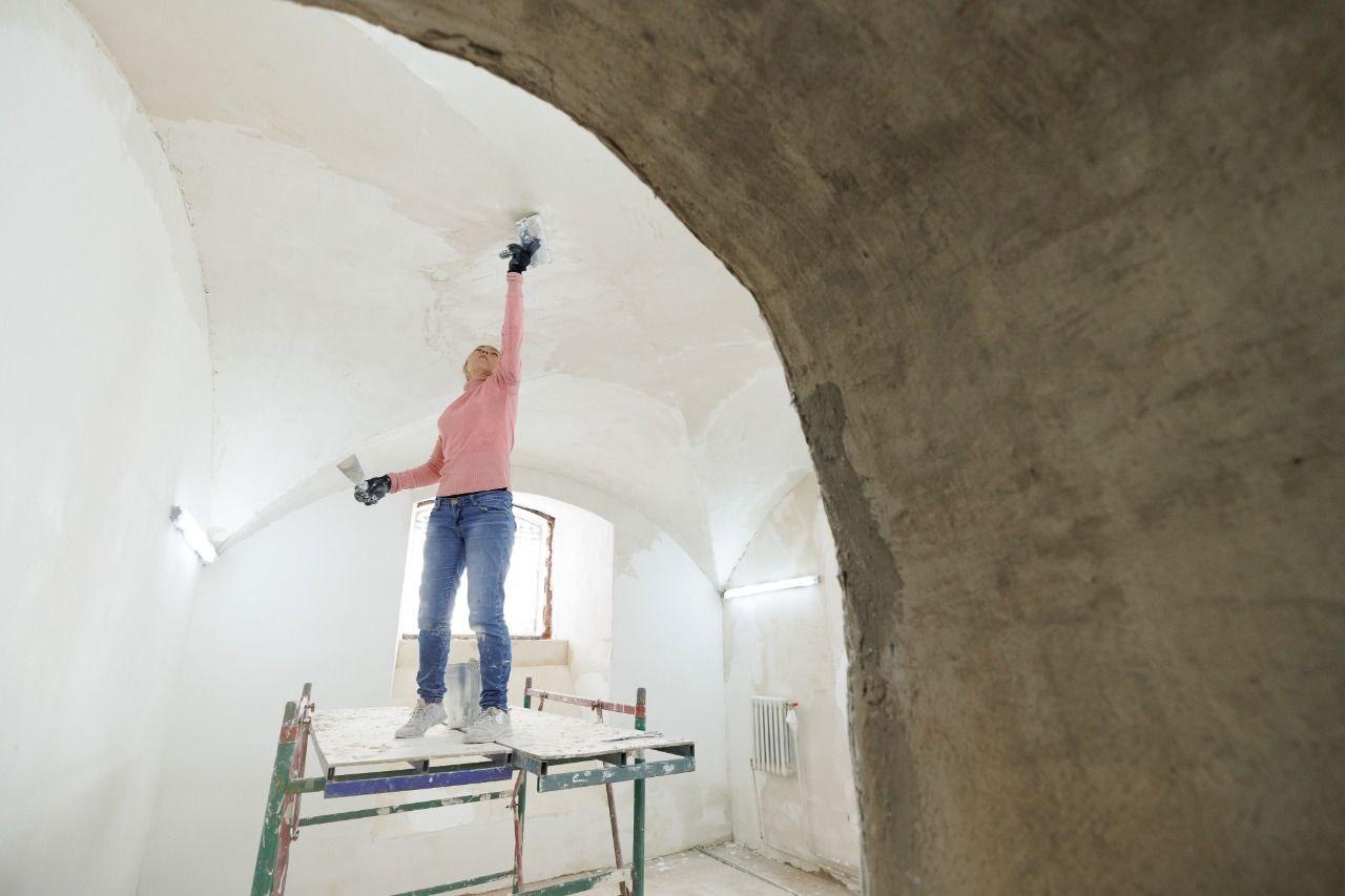 В Верхотурье начался ремонт внутренних помещений Крестовоздвиженского храма Свято-Николаевского мужского монастыря - Фото 1