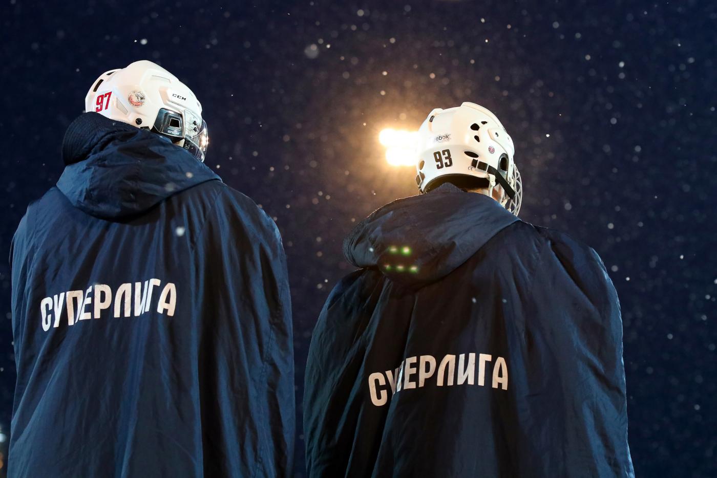 «Уральский трубник», оставшийся без вечерних игр из-за спиленных опор освещения, обновит устоявшие - Фото 1