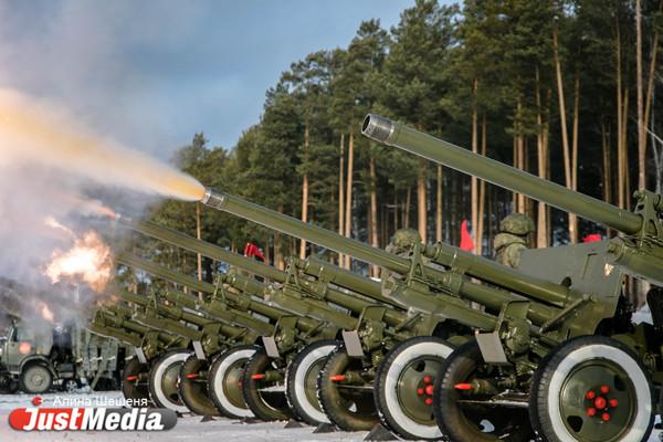 Кого поздравлять 23 февраля - Фото 1