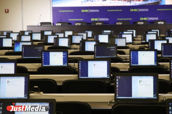 Свердловский ЦУР за два года помог решить свыше 54 тысяч проблем с помощью соцсетей - Фото 1