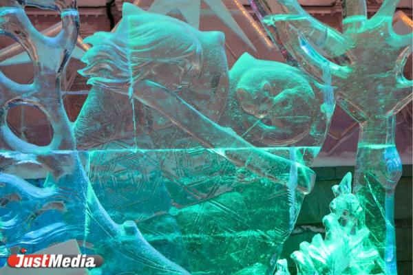 «С новым годом!». В Екатеринбурге -12 градусов