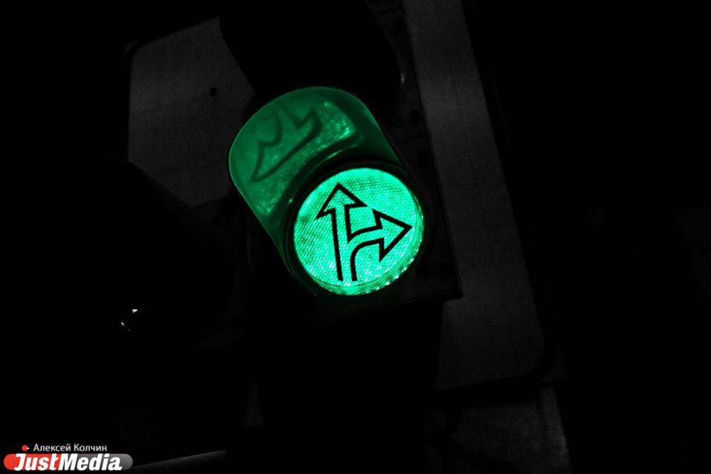 Хуснуллин отметил активную цифровизацию дорожного движения в Свердловской области - Фото 1