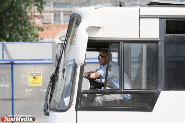 Евгений Куйвашев поручил с лета запустить новые автобусы из Екатеринбурга в Сысерть - Фото 1