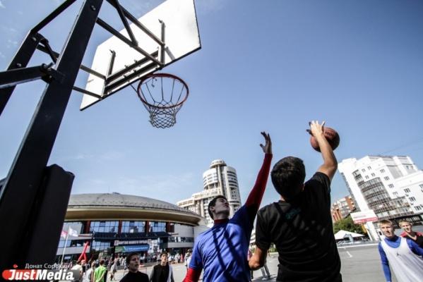 Свердловская область оказалась менее спортивная, чем ее соседи - Фото 1