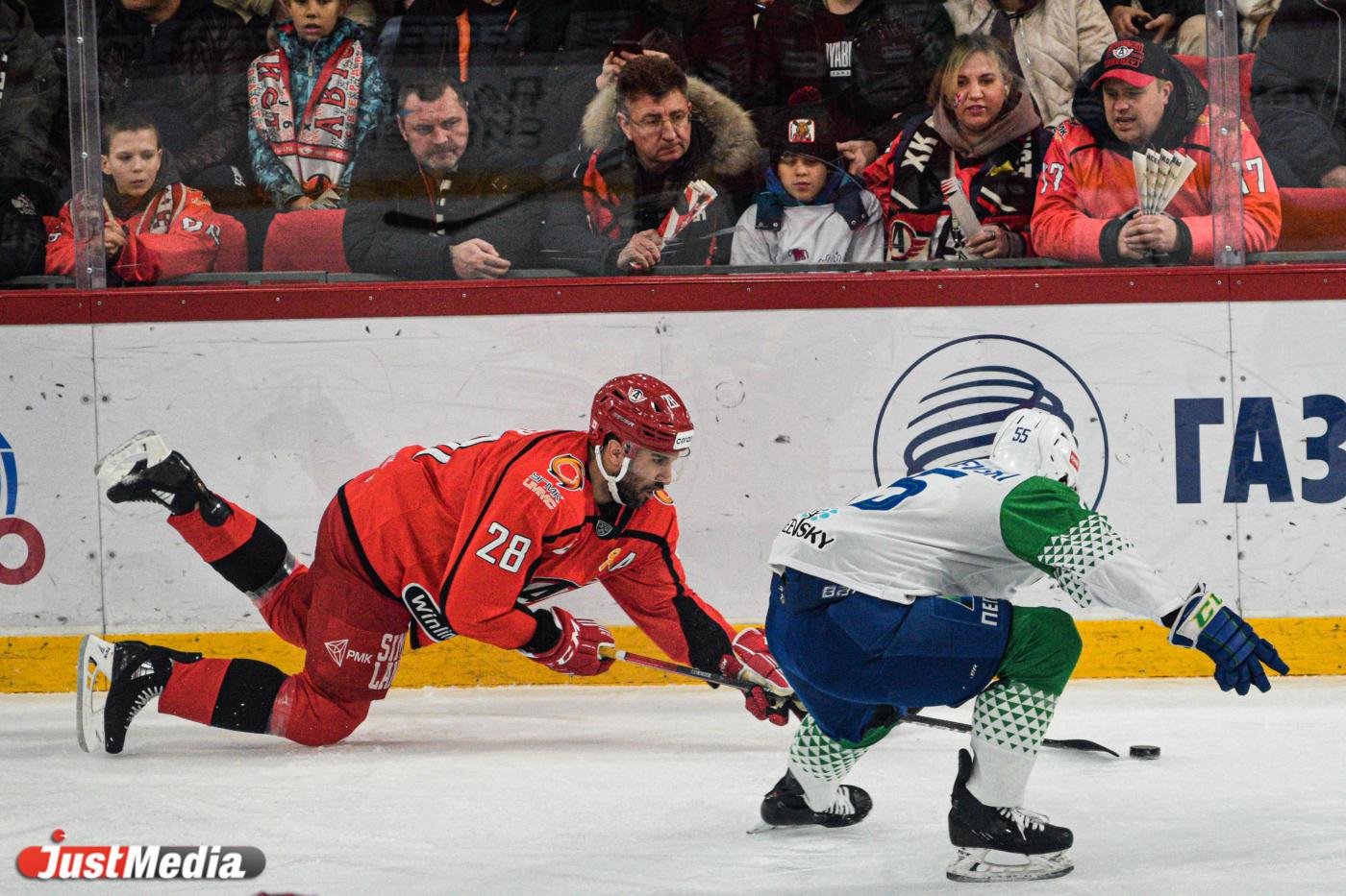 Дубль Пустозерова принес «Салавату Юлаеву» победу над «Автомобилистом»  - Фото 1