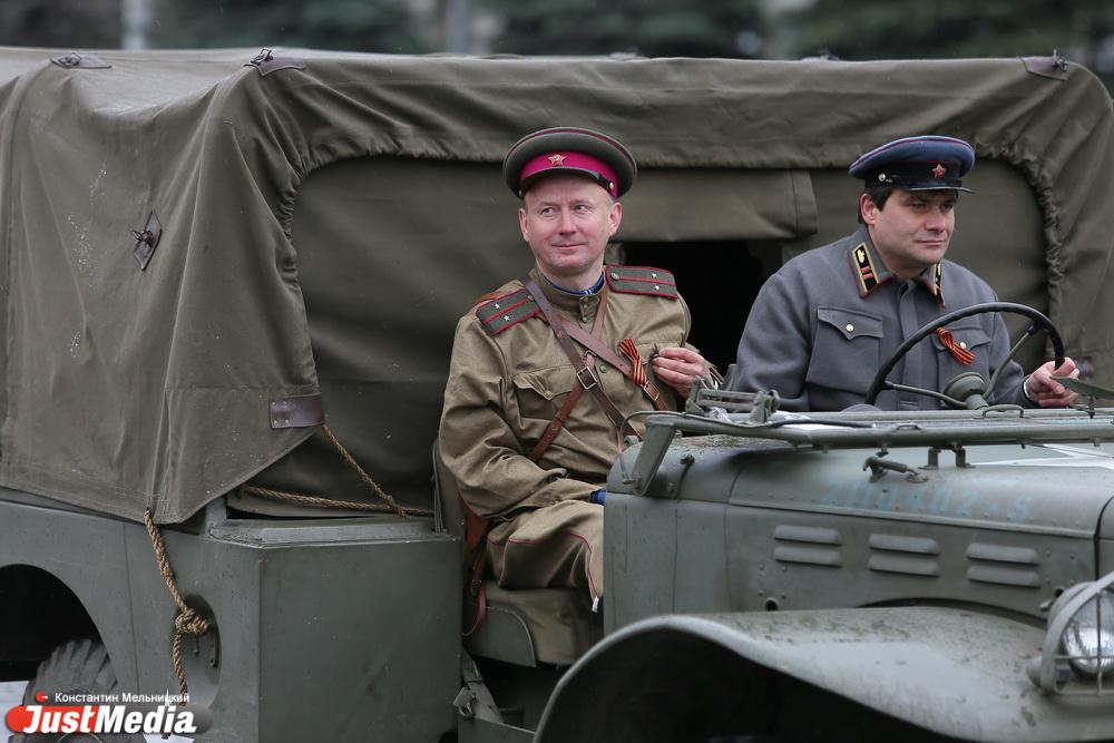 Депутат предложил отправить всех госслужащих на курсы военной подготовки - Фото 1