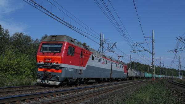 В августе погрузка на железной дороге в Свердловской области выросла на 9,8%  - Фото 1