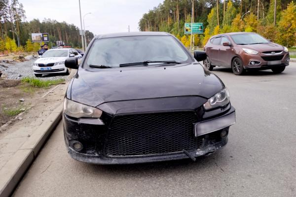 Жительнице Екатеринбурга пришлось оплатить 76 дорожных штрафов в двойном размере, чтобы не лишиться автомобиля - Фото 1