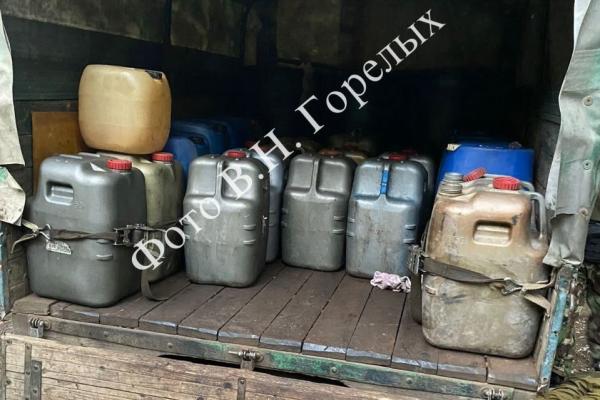 В Свердловской области задержана банда, кравшая топливо с железнодорожных цистерн - Фото 1