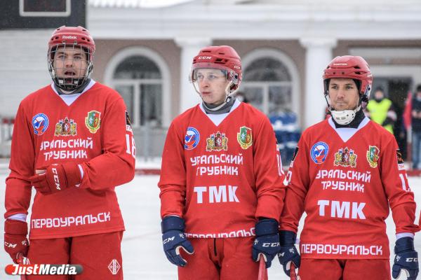 «Если вы не выйдете в плей-офф, то будете все расстреляны». На Среднем Урале хоккейному клубу поставили нестандартную задачу - Фото 1