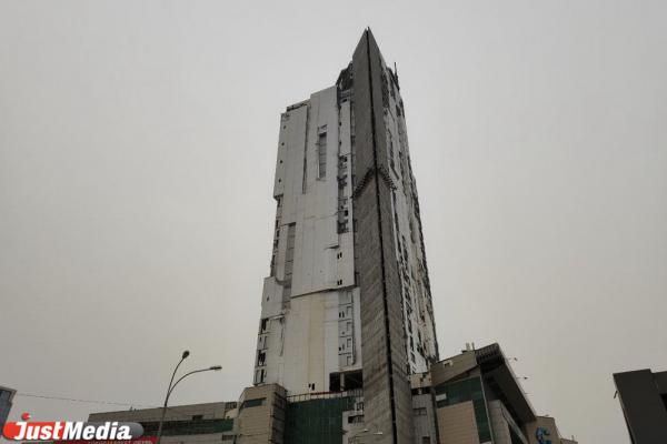 В Екатеринбурге в течение 2,5 лет снесут заброшенный небоскреб «Призма» - Фото 1