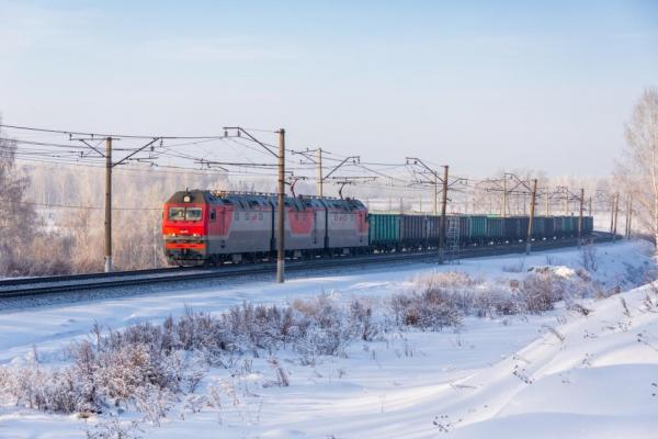 Погрузка на Свердловской железной дороге в ноябре составила 11,1 миллиона тонн - Фото 1